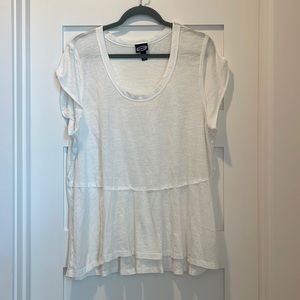 Hi-low scoop neck top
